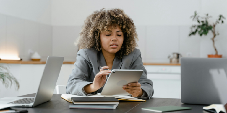 how to get into finance without a degree